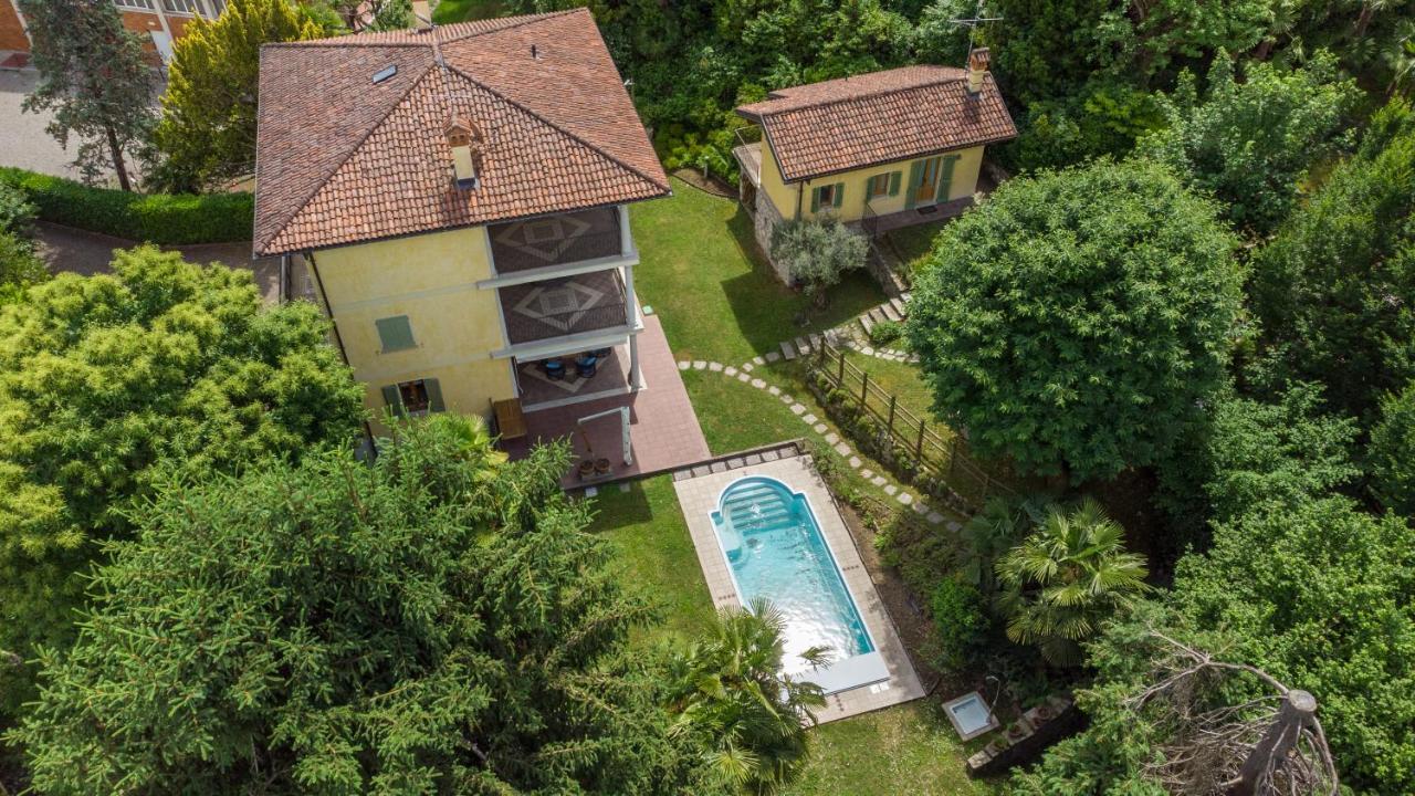 L'Ortensia Della Villa Isabella, Camera Con Vista Lago, Balcone Sul Parco E Bagno Esclusivo All'Esterno Della Camera Stresa Exterior foto