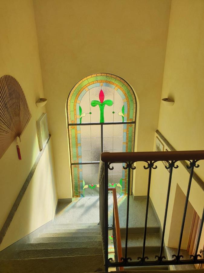 L'Ortensia Della Villa Isabella, Camera Con Vista Lago, Balcone Sul Parco E Bagno Esclusivo All'Esterno Della Camera Stresa Exterior foto