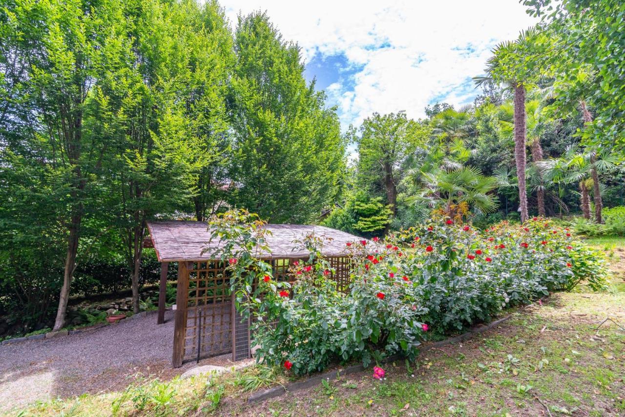 L'Ortensia Della Villa Isabella, Camera Con Vista Lago, Balcone Sul Parco E Bagno Esclusivo All'Esterno Della Camera Stresa Exterior foto
