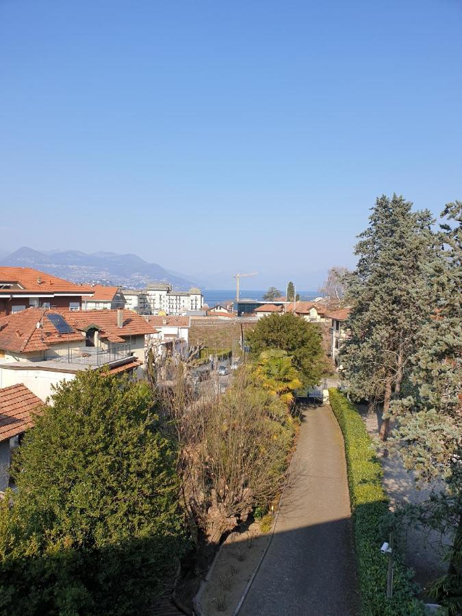 L'Ortensia Della Villa Isabella, Camera Con Vista Lago, Balcone Sul Parco E Bagno Esclusivo All'Esterno Della Camera Stresa Exterior foto