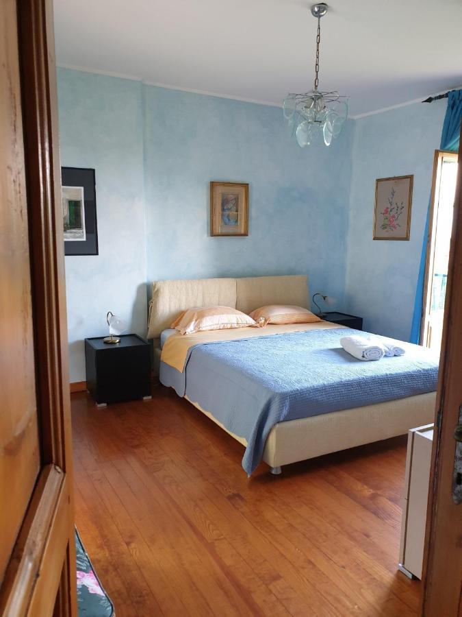 L'Ortensia Della Villa Isabella, Camera Con Vista Lago, Balcone Sul Parco E Bagno Esclusivo All'Esterno Della Camera Stresa Exterior foto